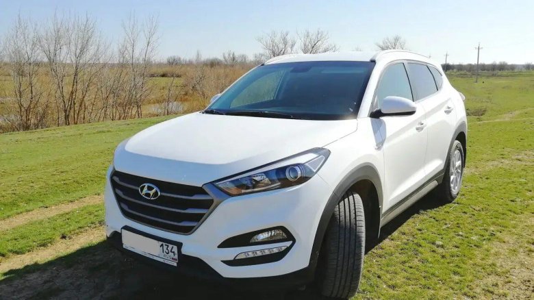 Hyundai Tucson White