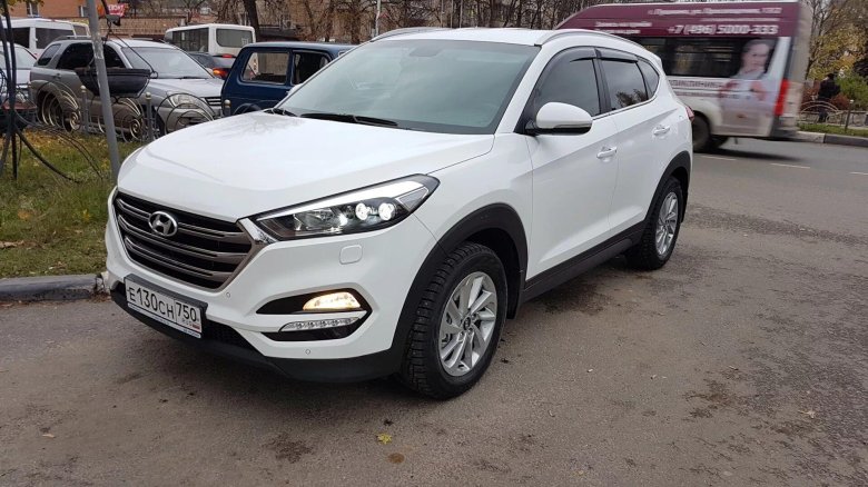 Hyundai Tucson 2012 белый