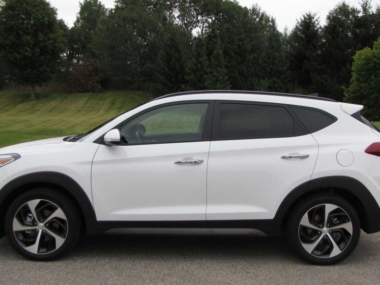 Hyundai Tucson белый