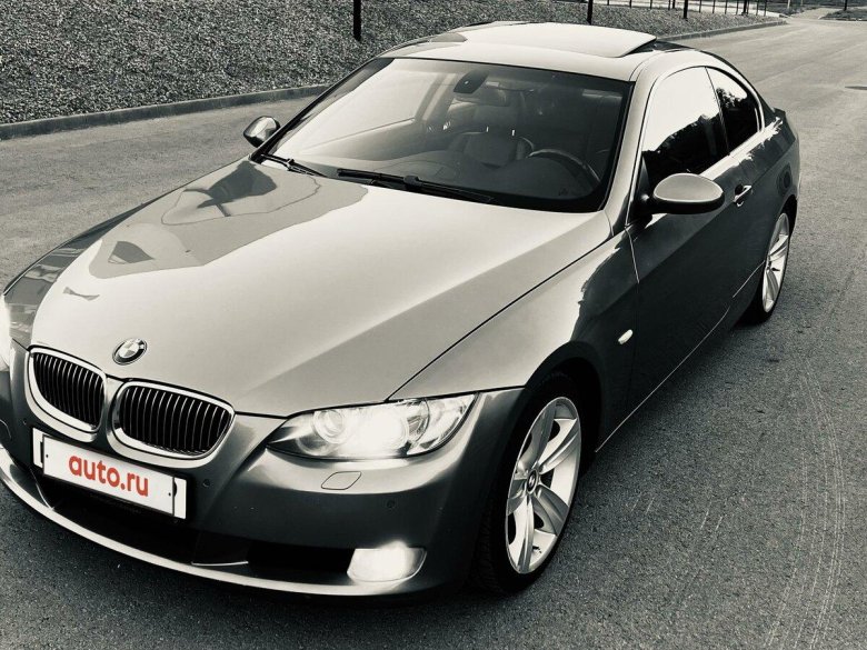 БМВ 3 серии серая