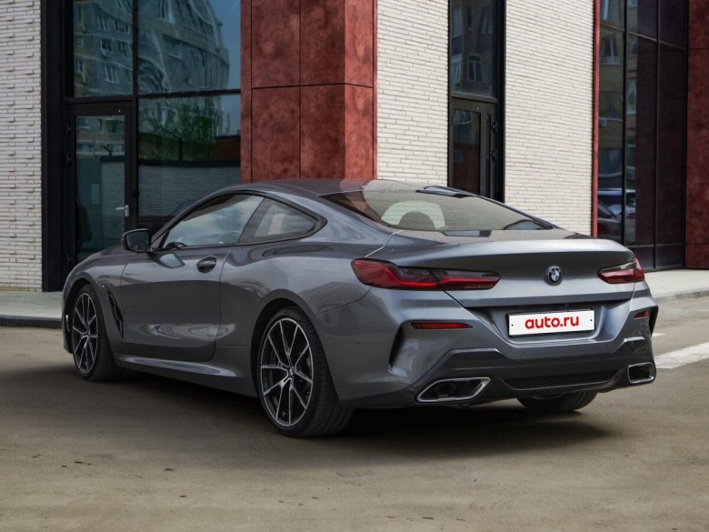 Серая бмв