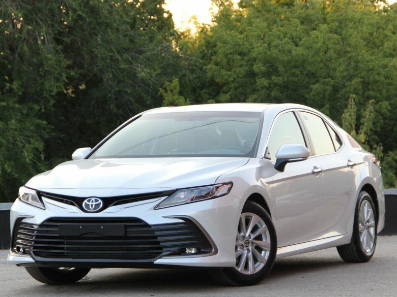 Новая toyota camry