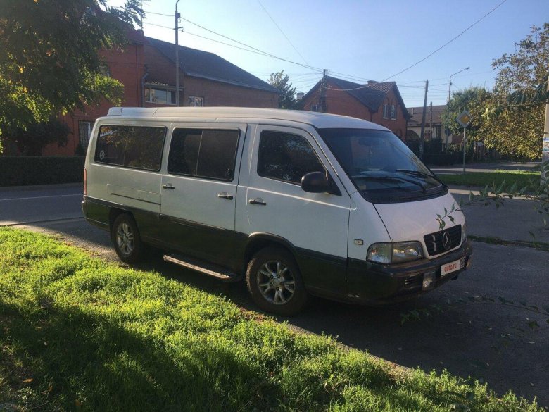 SSANGYONG Istana 2.9 MT