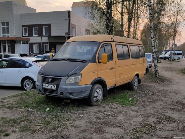 Газель пассажирская 322132