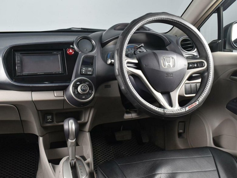 Honda insight 1 поколения