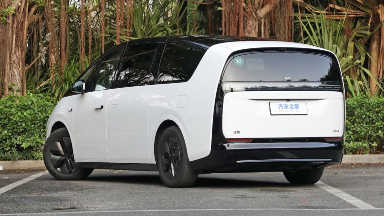 Минивэн lixiang