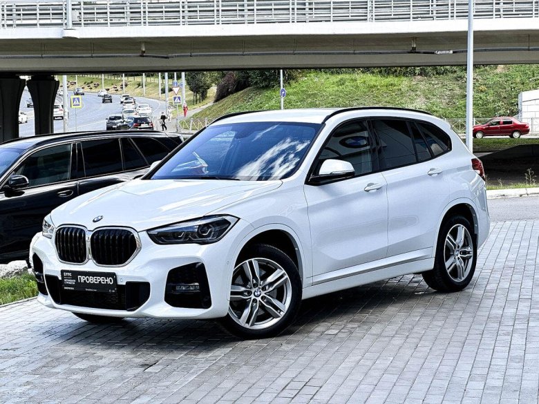 Кроссовер BMW x1