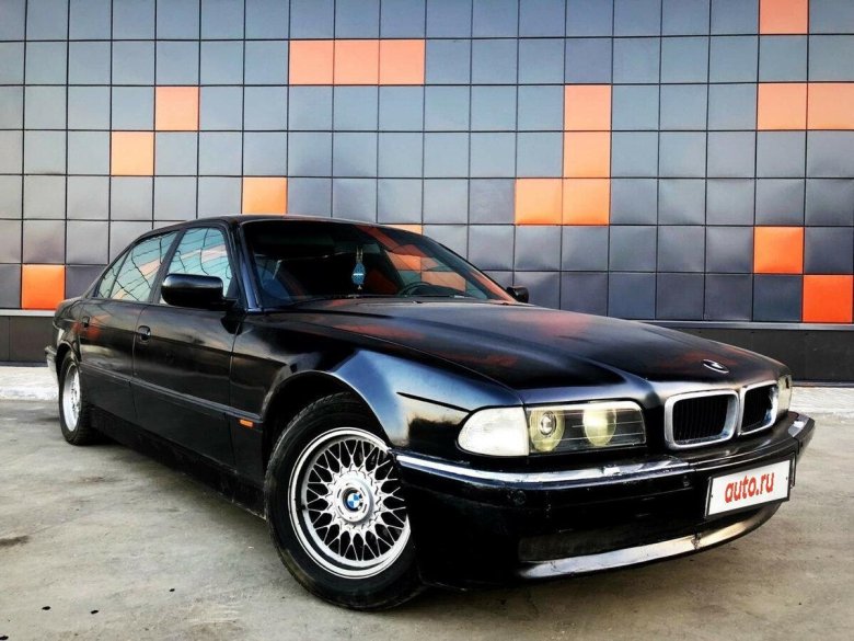 BMW 7 e38 750