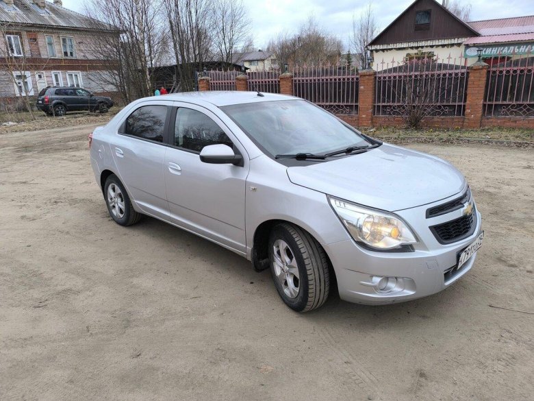 Шевроле кобальт 2012