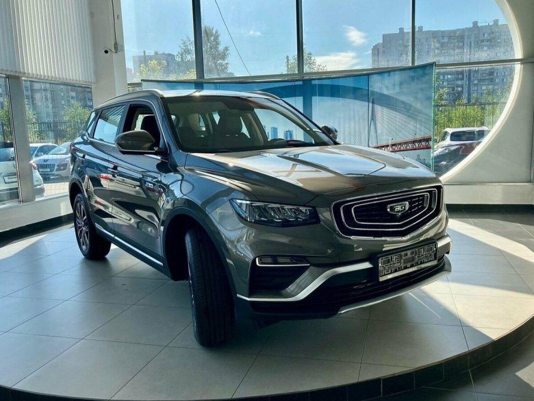 Geely atlas pro серый