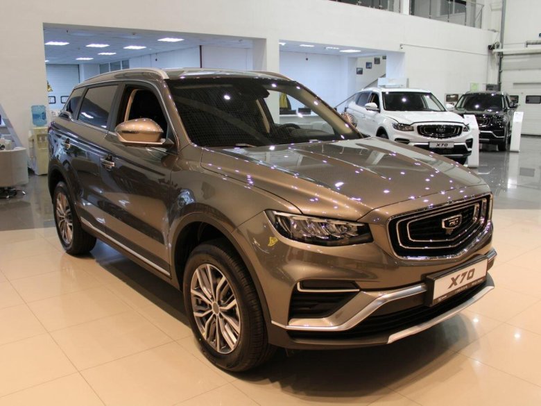 Geely atlas pro серый
