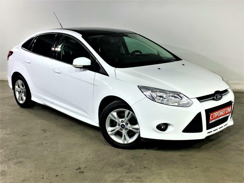 Ford Focus 3 седан белый
