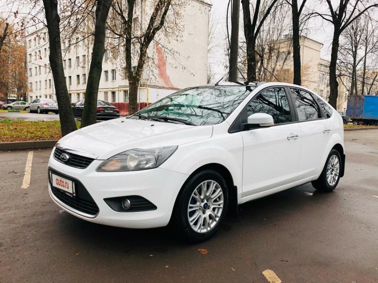 Форд фокус 2 хэтчбек белый