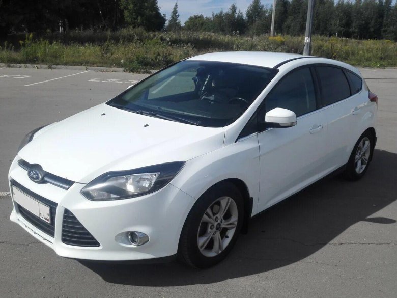 Ford Focus, 2012 белый
