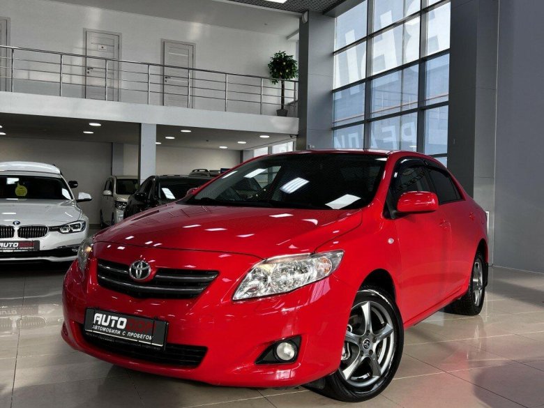 Тойота Королла красная 2007