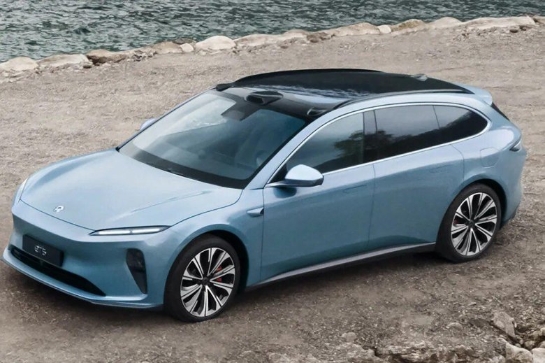 Nio et 5 touring