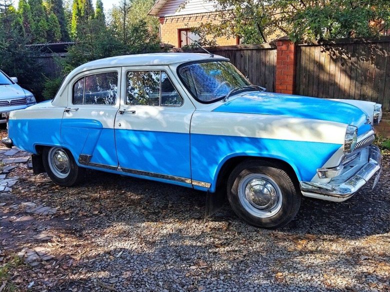 Автомобиль волга м-21