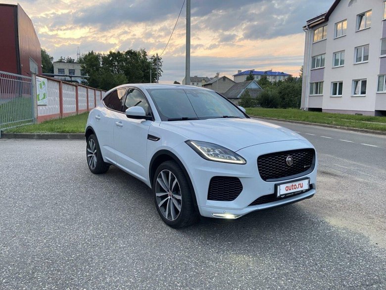 Ягуар е пейс