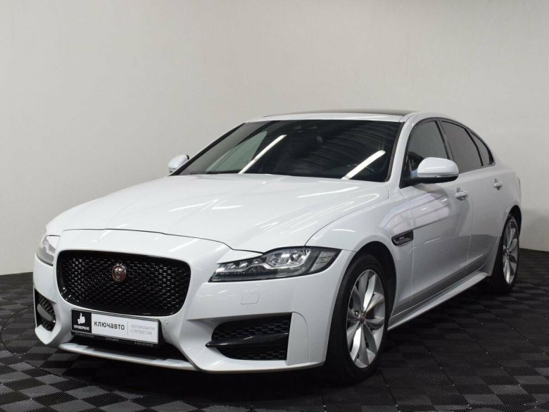 Ягуар XF 2018