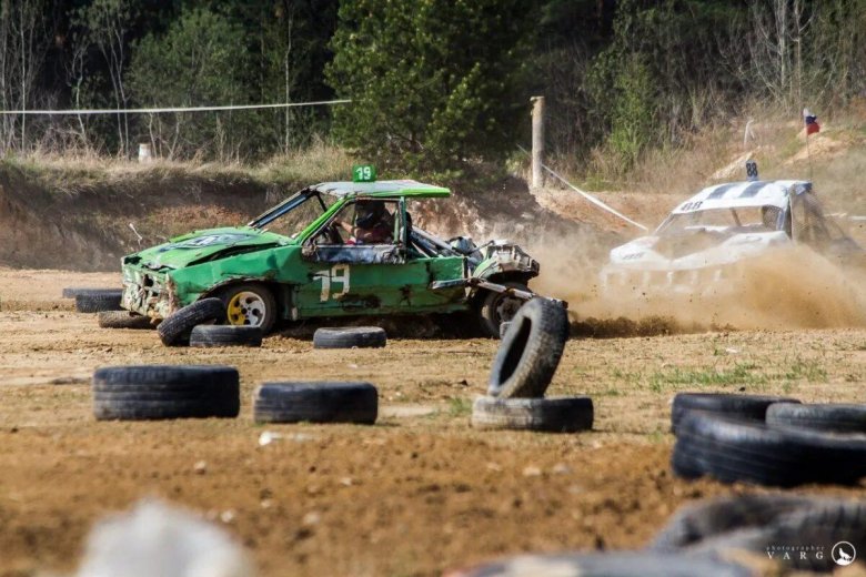 Машины для гонок на выживание