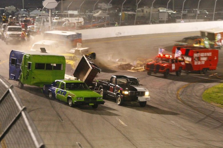 Гонки на необычных машинах