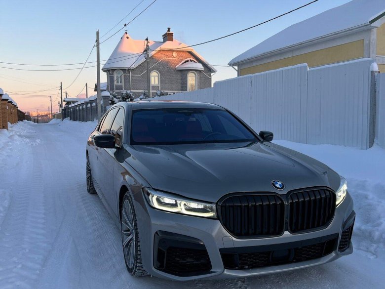 Bmw m 760 li xdrive
