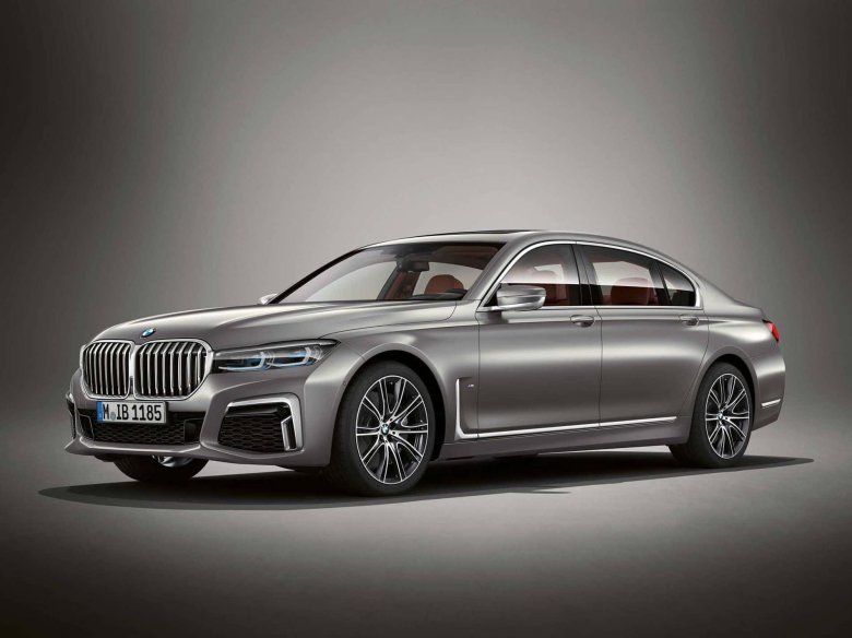 BMW m760li 2021
