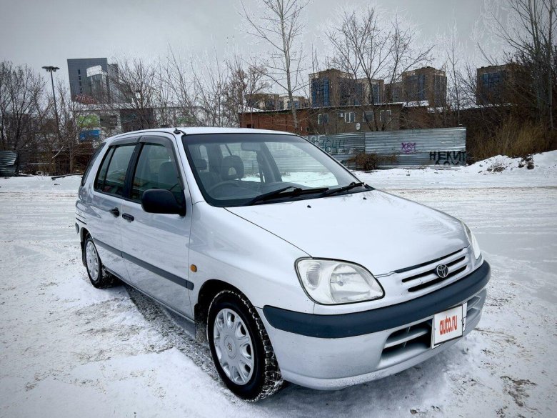 Тойота раум 1998