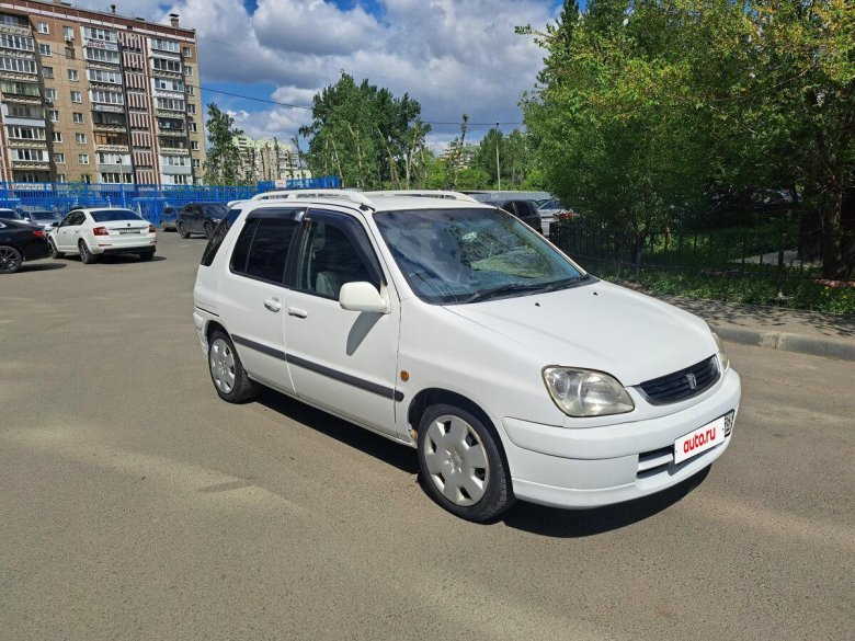 Тойота раум 1997