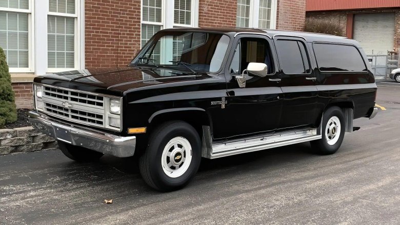 Chevrolet Suburban 1988