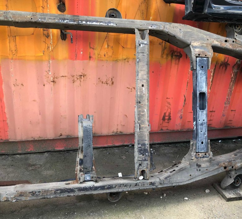 Тойота хайлюкс рама