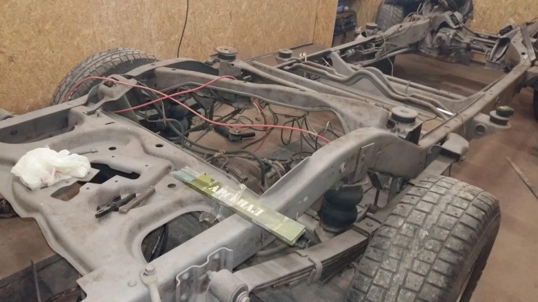 Chevrolet Tahoe 800 рама