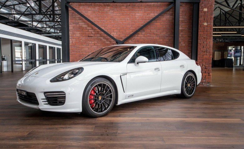 Porsche Panamera 4s