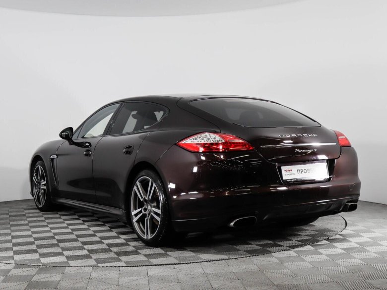 Порше панамера 2012