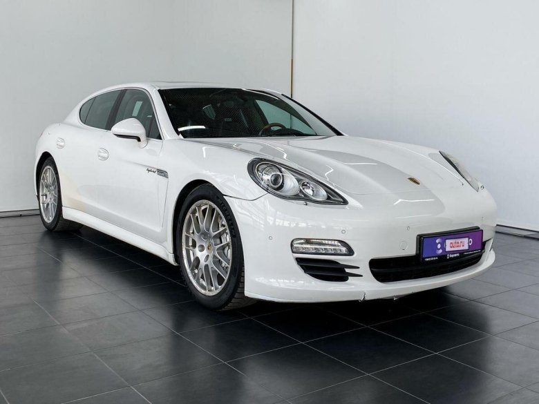 Порше панамера белая 2012