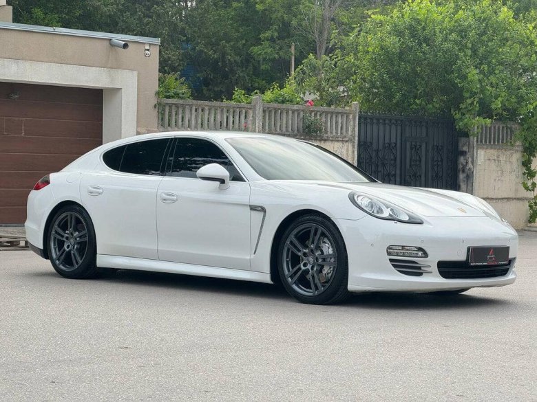 Порше панамера 2015 белый