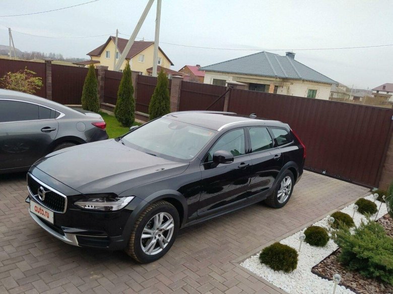 Volvo v90 cross country 2019