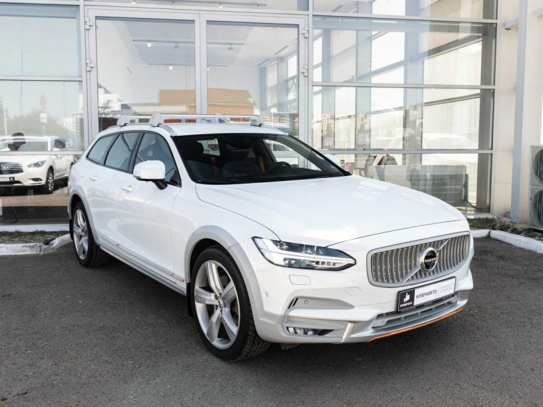 Volvo v90 Cross Country 2020