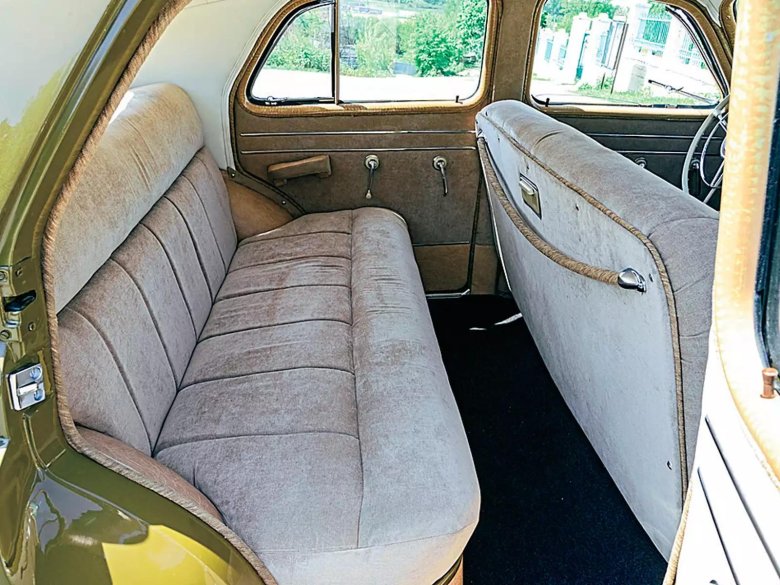 ГАЗ-М-72 салон