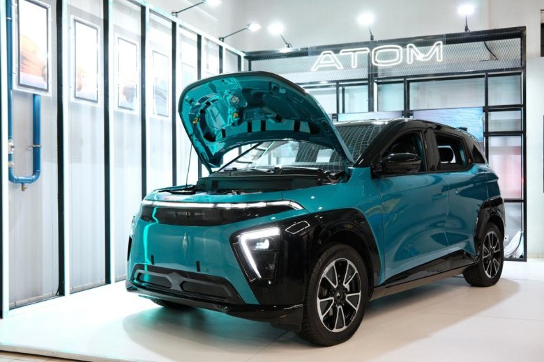 Российский электромобиль атом