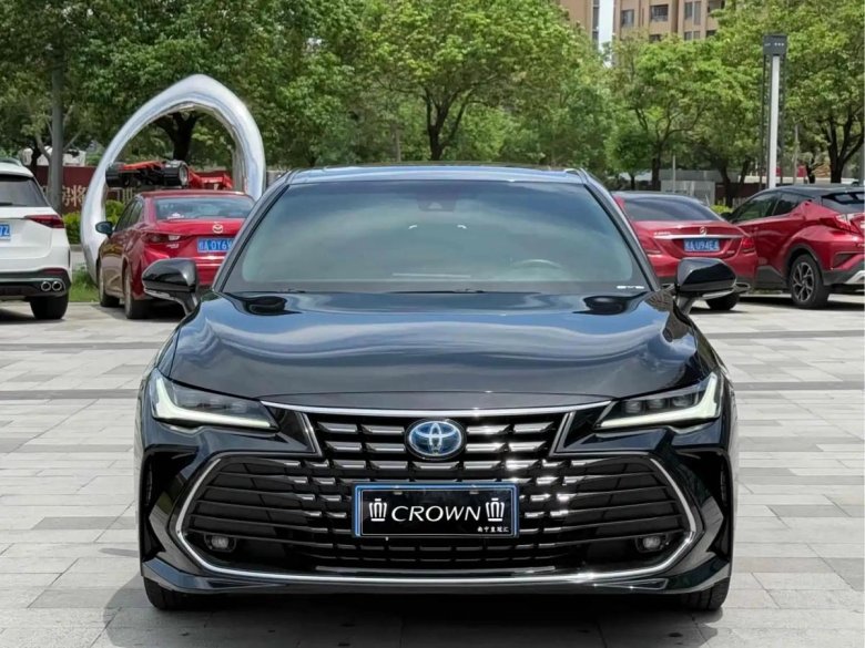 Toyota avalon 2022 года