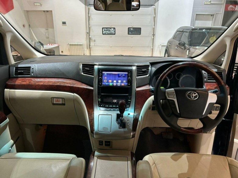 Тойота альфард 2011 правый руль