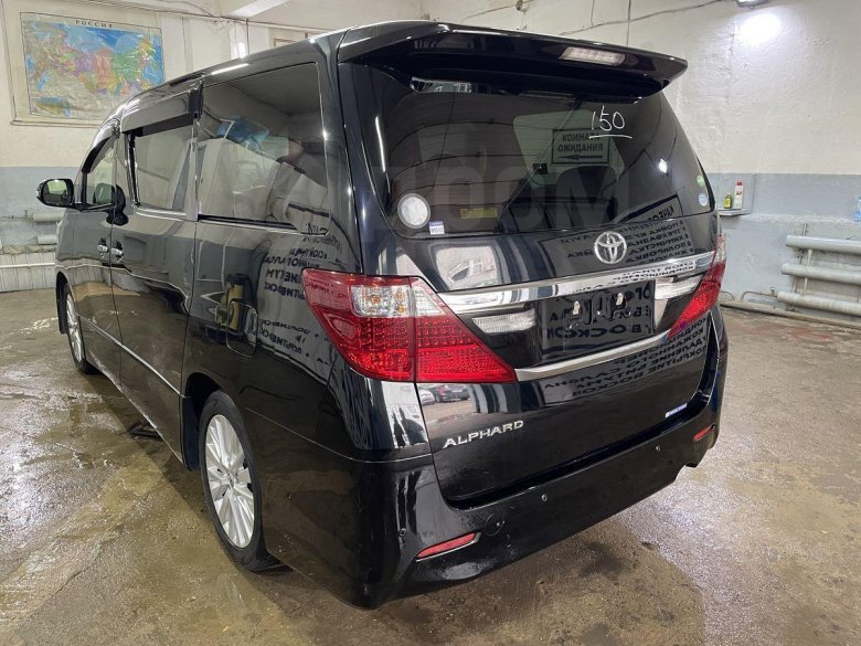 Тойота альфард 2012г