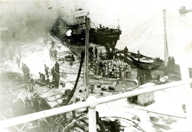 23 Марта 1962 года в Новороссийском порту пожар на танкере