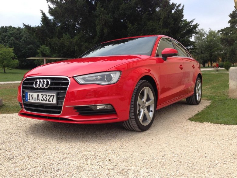 Ауди а3 седан красная
