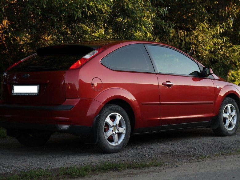 Форд фокус 2 хэтчбек красный