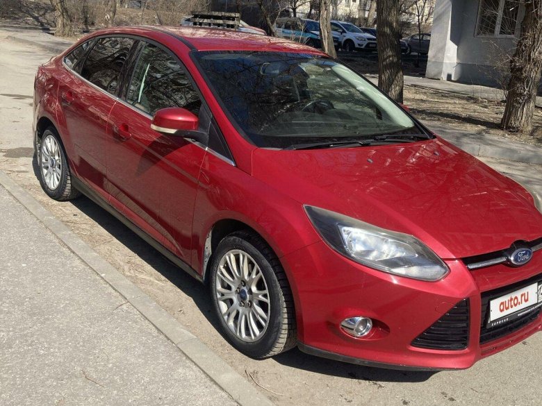 Ford focus 3 красный