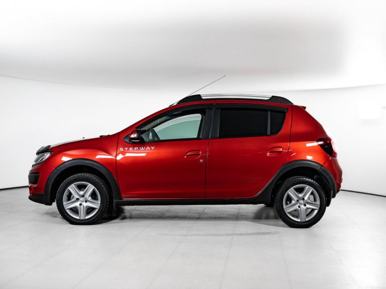Рено сандеро степвей красная 2021