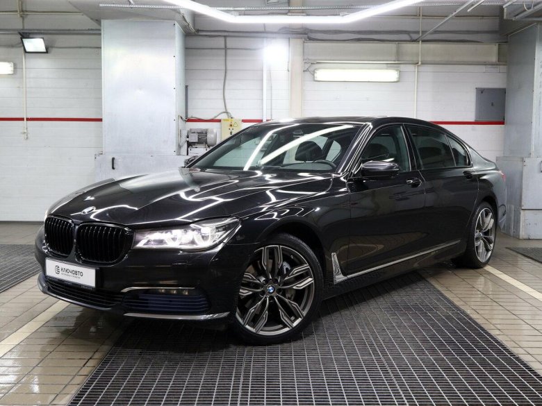 Бмв 7 серии 2016