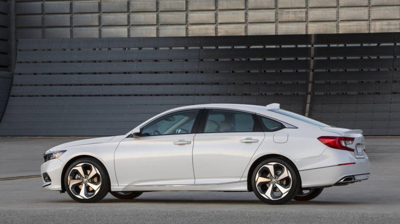 Новая Хонда Аккорд 2022